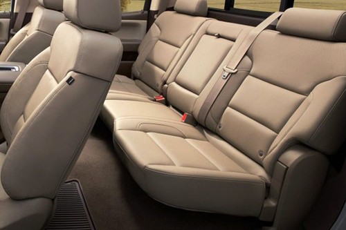 Chevrolet Silverado (2022-2024) Rear Seats