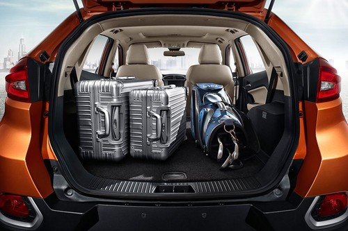 Storage Closer View of MG GS