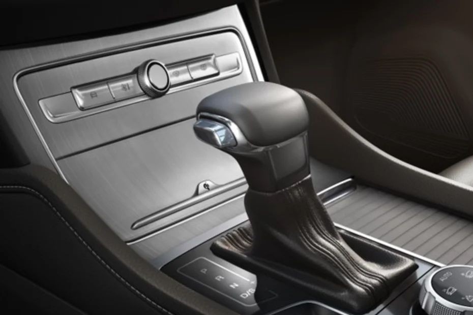 MG RX8 Gear Shifter in UAE