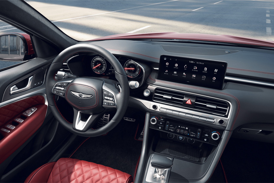 Dashboard View of G70 SB in UAE