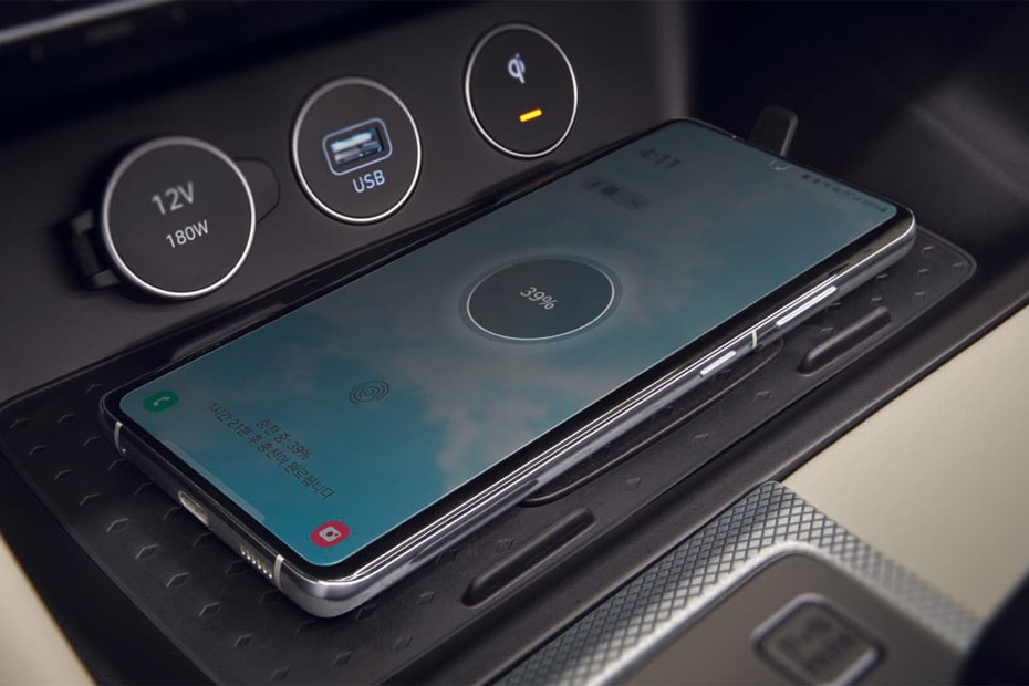 Power Accessories Outlet View of Genesis G70 SB in UAE