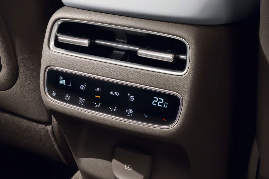 EV GV 70 Rear AC Controls in UAE