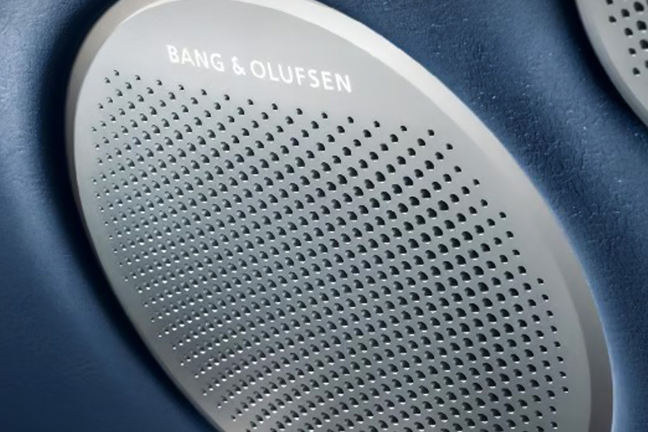 Speakers View of Genesis EV G 80 in UAE