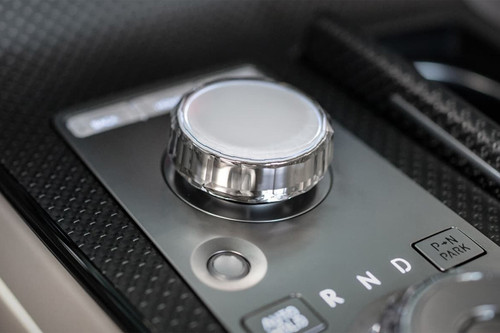 Center Controls of Genesis G80