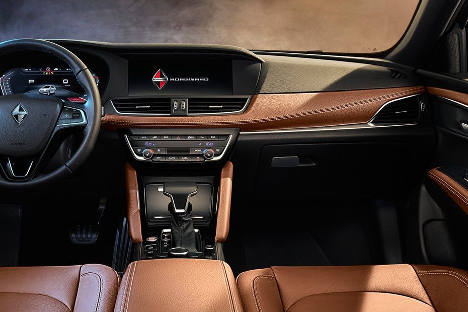 BX7TS Center Console in UAE