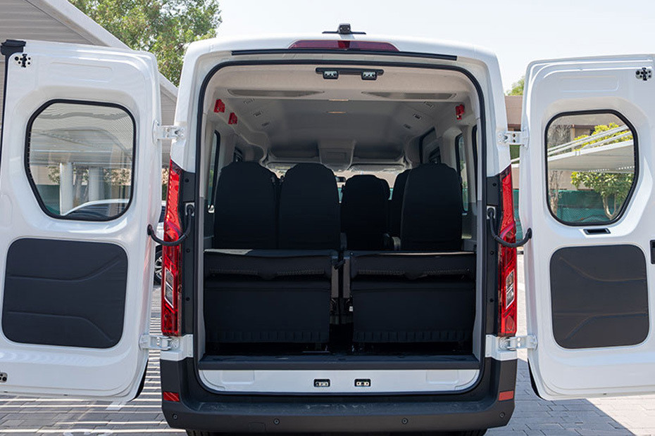 Folding Seats of Maxus V90 in UAE