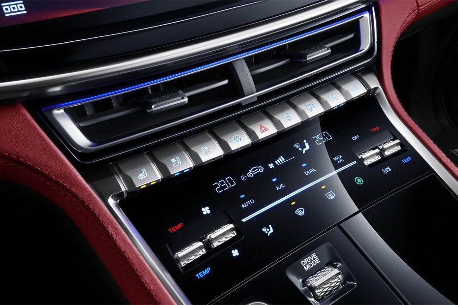 Front AC Controls of Changan CS85 in UAE