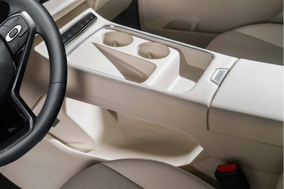 H6 Front Center Divider in UAE