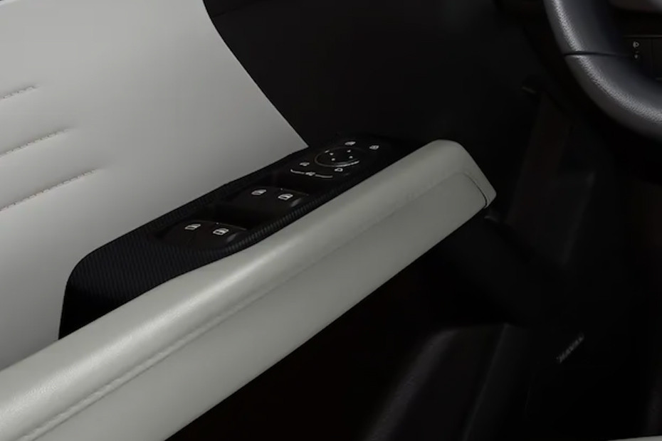 Haval V7 Drivers Side In Side Door Controls in UAE
