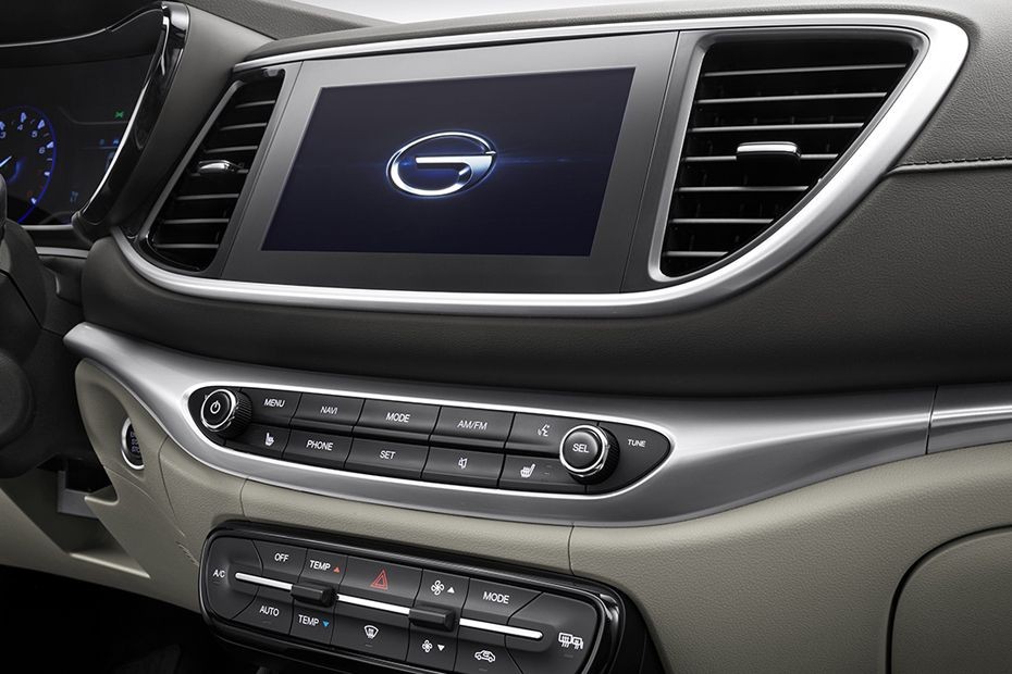 Side AC Controls of GAC GA4 in UAE