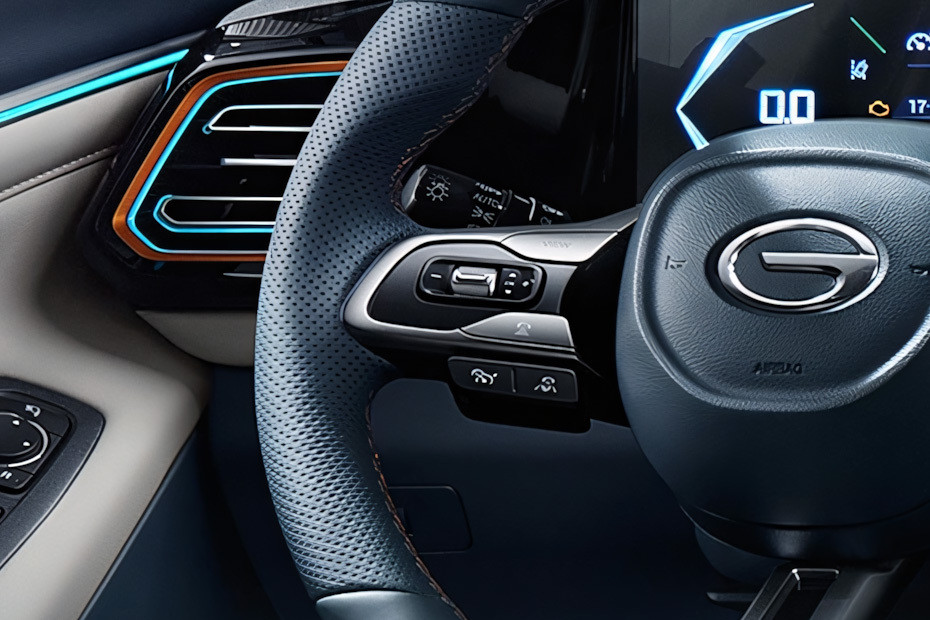 GAC GS3 EMZOOM Multi Function Steering in UAE