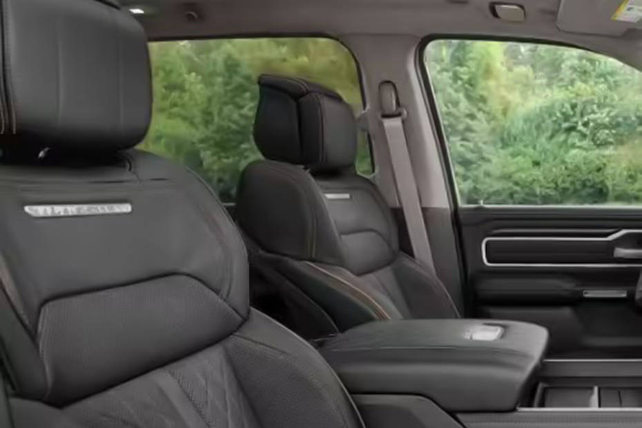1500 2026 Front Seats 1500 2026 Front Seats