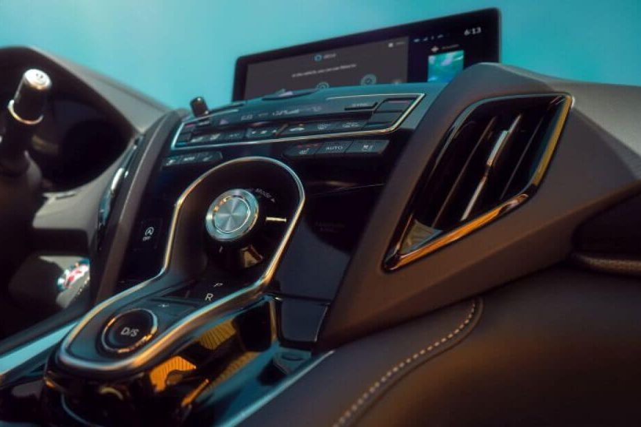 Side AC Controls of Acura RDX in UAE