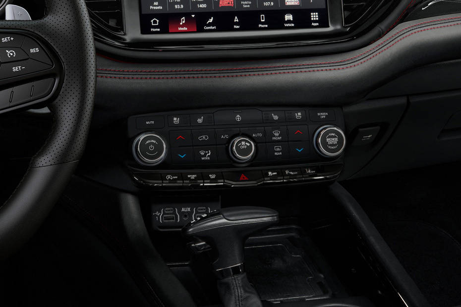 Front AC Controls of Dodge Durango 2026 Front AC Controls of Dodge Durango 2026