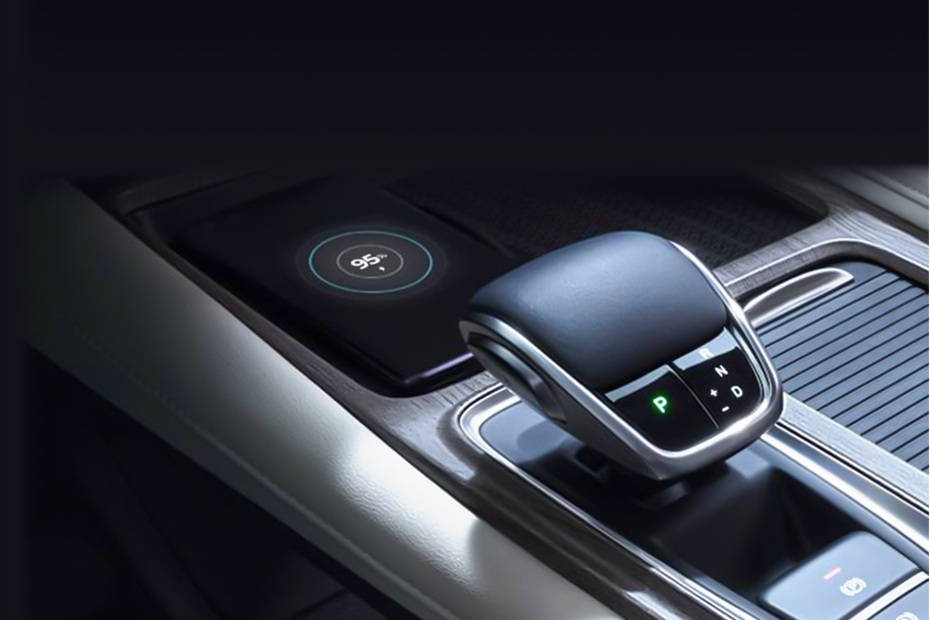 Power Accessories Outlet View of Chery Arrizo 8 Power Accessories Outlet View of Chery Arrizo 8