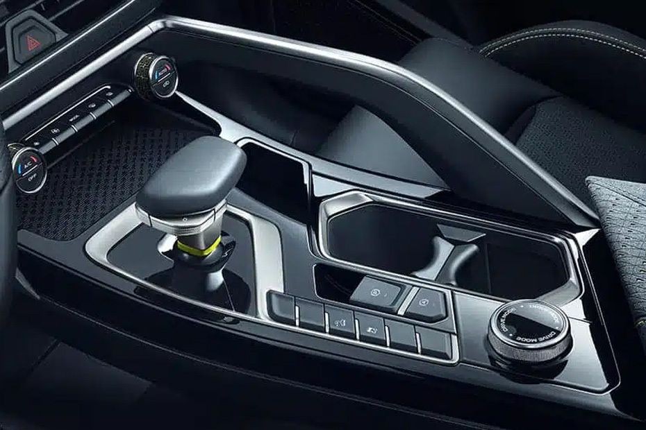 Geely Tugella Gear Shifter in UAE