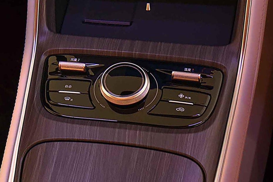 Center Controls of Geely Galaxy A7 EM-i PHEV in UAE