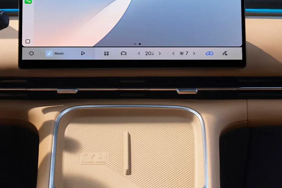 EX5 EM-i Front Ac Vents in UAE