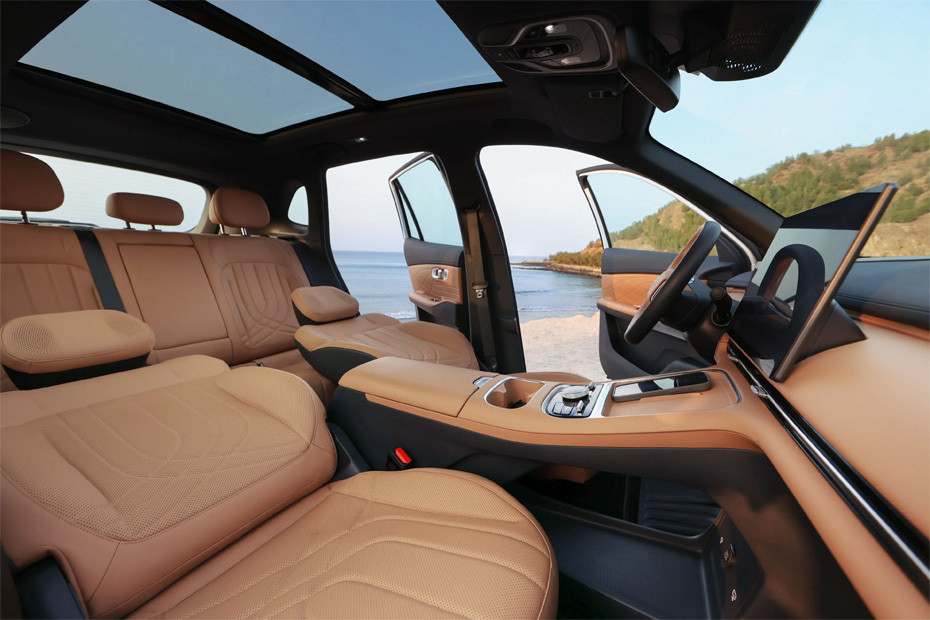 EX5 EM-i Front Seats