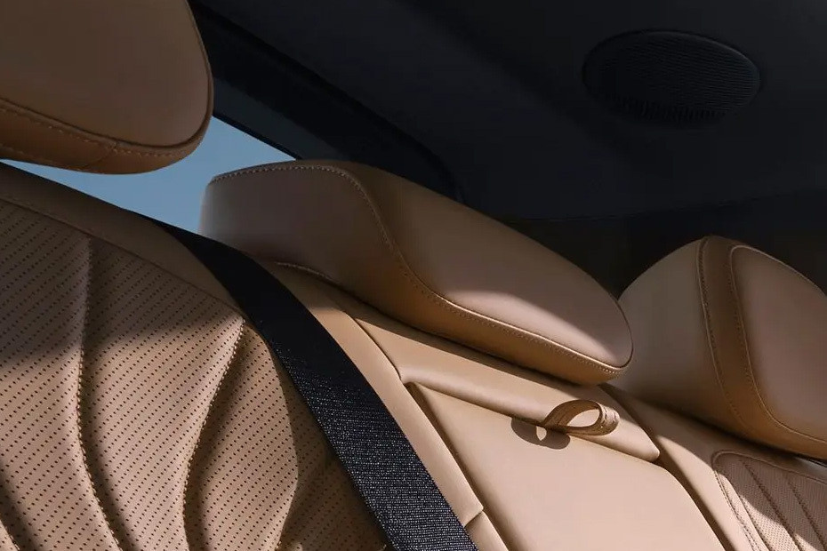 EX5 EM-i Rear Seat Head rest in UAE