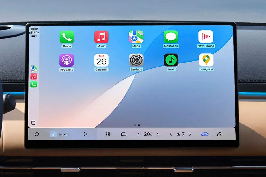 Stereo View of EX5 EM-i in UAE