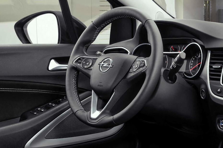 Opel Crossland Steering Wheel in UAE