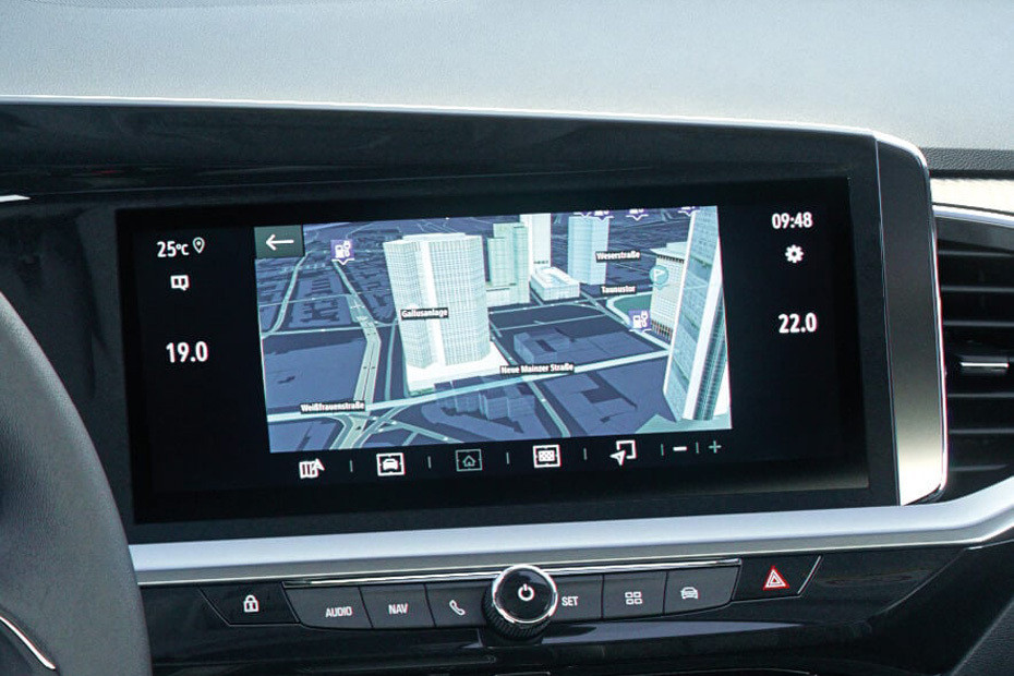 Grandland gps navigator in UAE