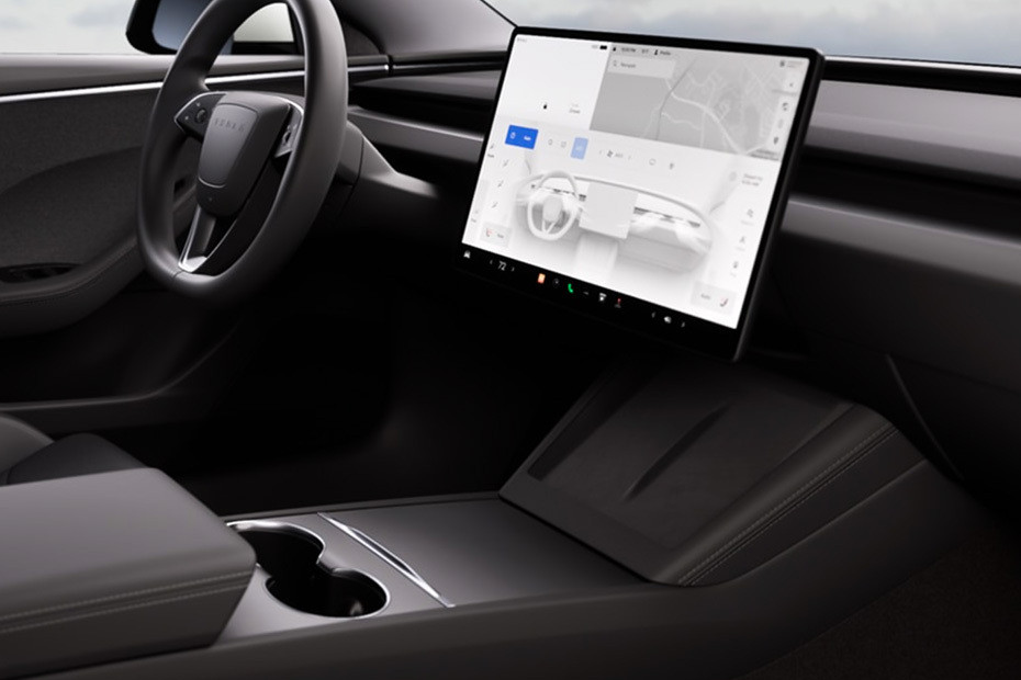 Model 3	 Center Console in UAE
