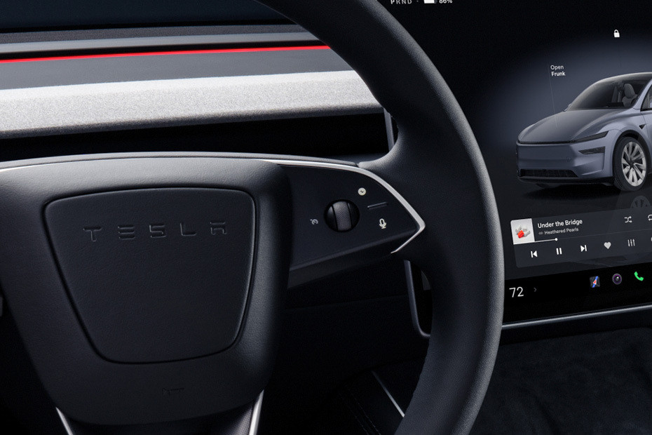 Tesla Model Y Multi Function Steering in UAE
