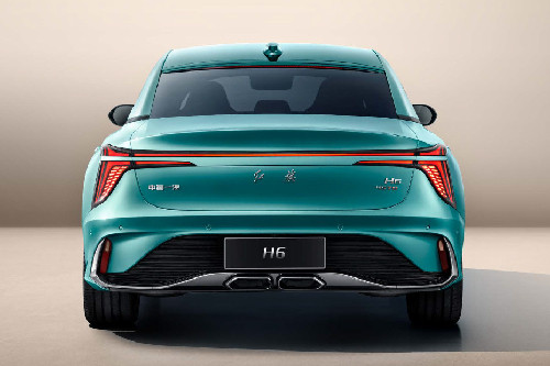 Full Rear View of Hongqi H6