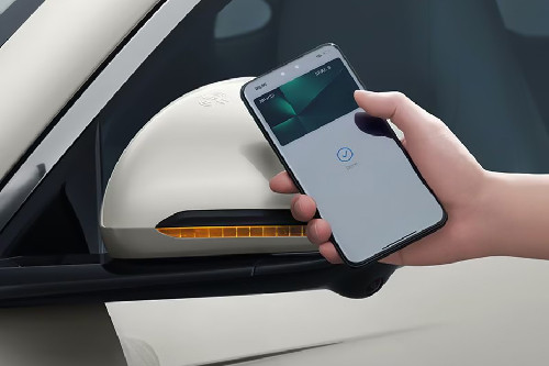 BYD Seal 6 Drivers Side Mirror Front Angle