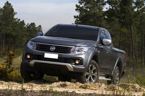 Fiat Fullback Front Side View