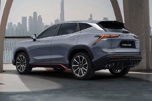 Rear Cross Side View of Jetour Dashing