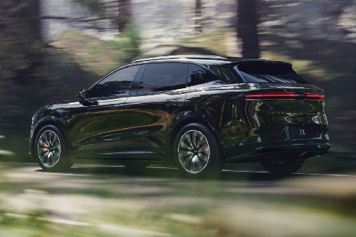 Rear Cross Side View of ZEEKR 7X Rear Cross Side View of ZEEKR 7X