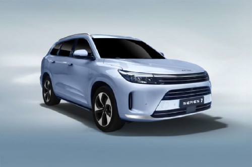 SERES 7 Front Medium View SERES 7 Front Medium View