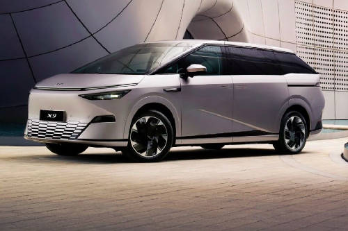 XPENG X9