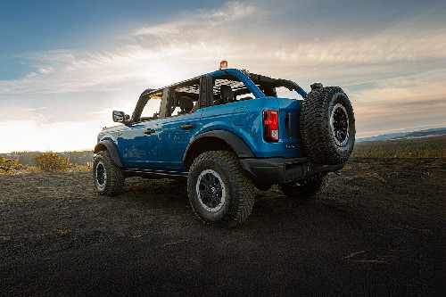 Rear Medium View of Ford Bronco (2023-2024)