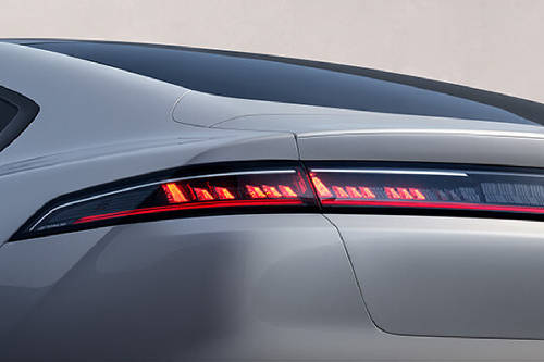 007 Tail light