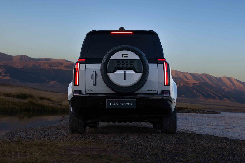 Full Rear View of ROX Adamas