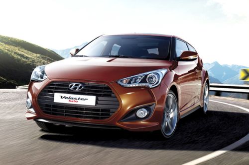 Hyundai Veloster Turbo  Front Side View