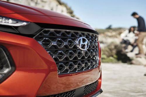 Santa Fe (2022-2023) Grille View