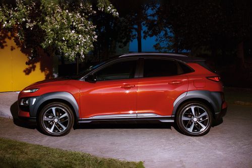 Kona (2018-2021) Side view