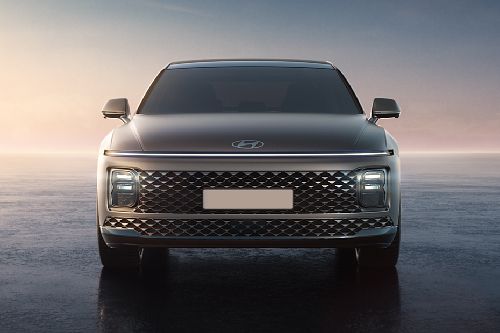 Full Front View of Azera
