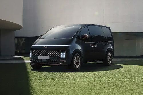Staria Front angle low view