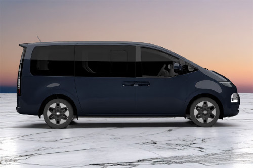 Staria Medium Angle Front View