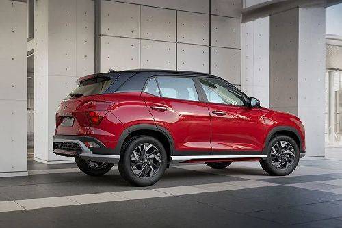 Creta Rear Medium Side View