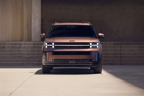 Full Front View of Santa Fe