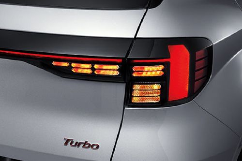 Venue Tail light