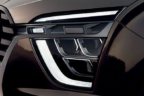 Creta Grand Headlight