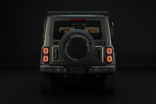 Full Rear View of 212 T01